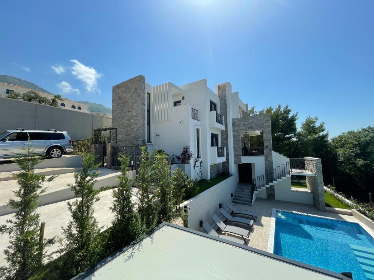 Villa Pine Бар Екстер'єр фото