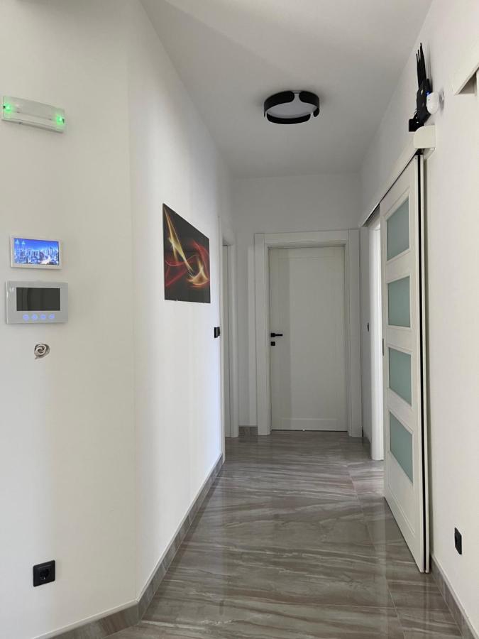 Villa Pine Бар Екстер'єр фото