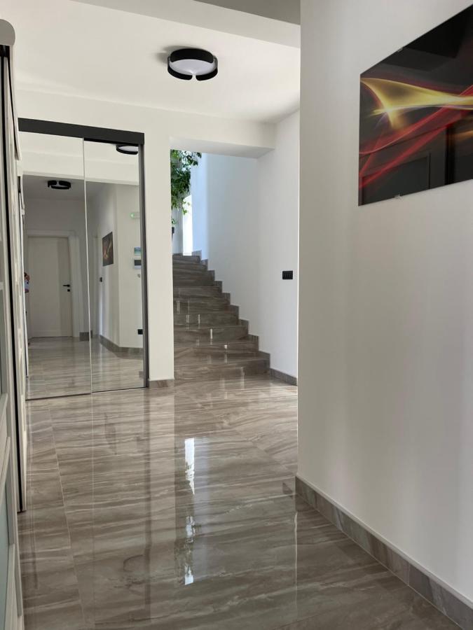 Villa Pine Бар Екстер'єр фото